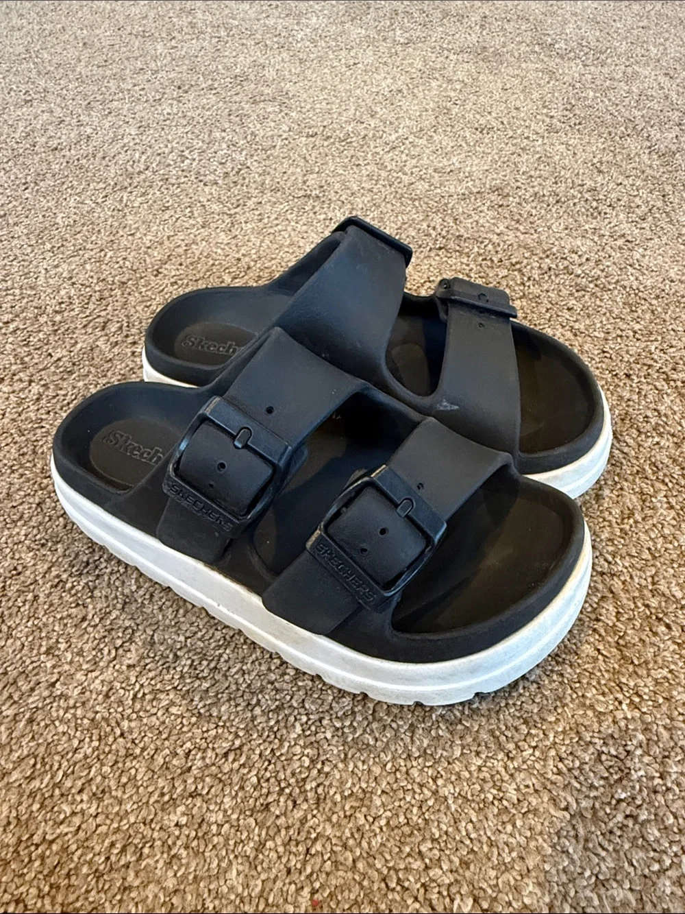 Skechers | Cali Buckle Slide Sandals with White Platform Sole